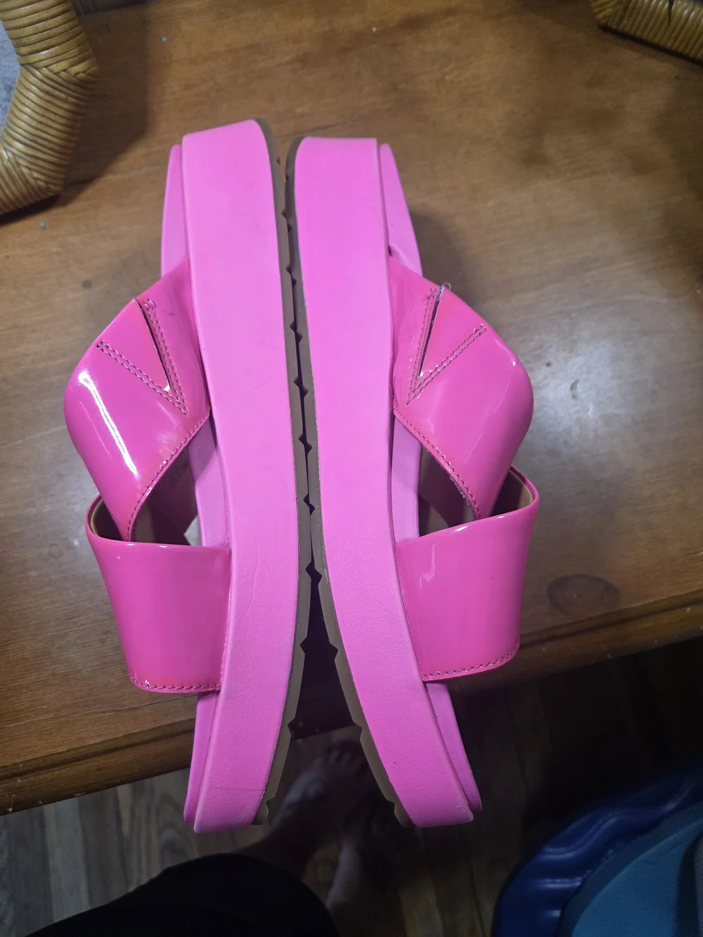 UGG Women’s Hot Pink Crossband Slide Sandals